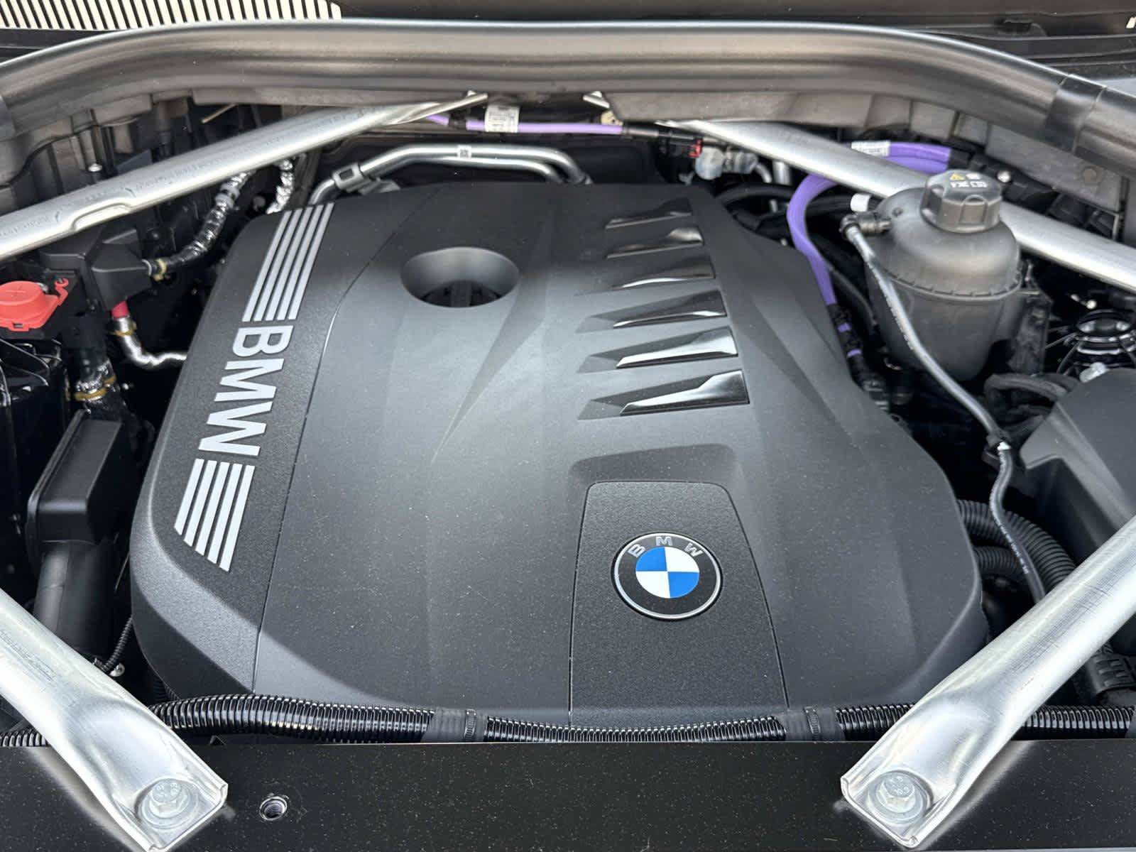 New 2026 BMW X5 xDrive40i w/ M Sport Package AWD/4WD image 13