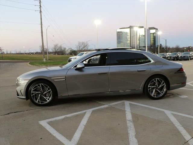 Used 2023 Genesis G90 3.5T image 3