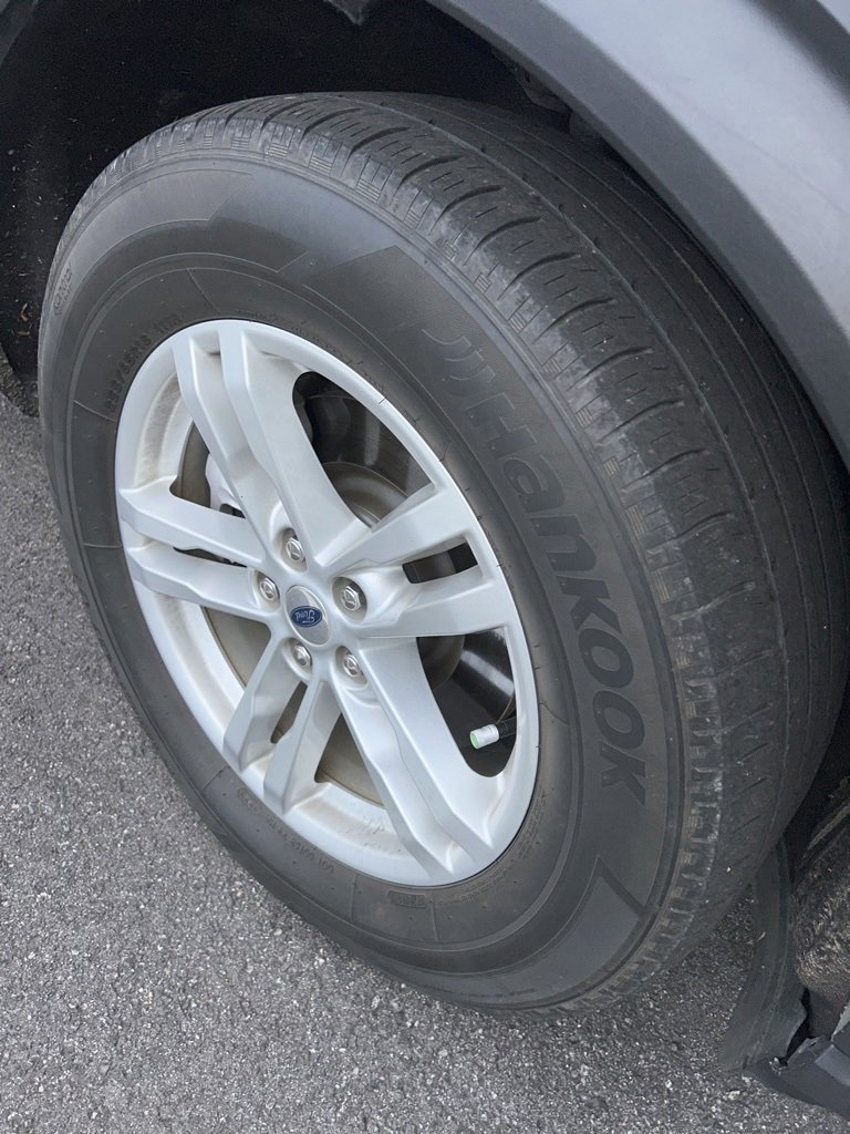 Used 2023 Ford Explorer XLT w/ Equipment Group 202A image 6