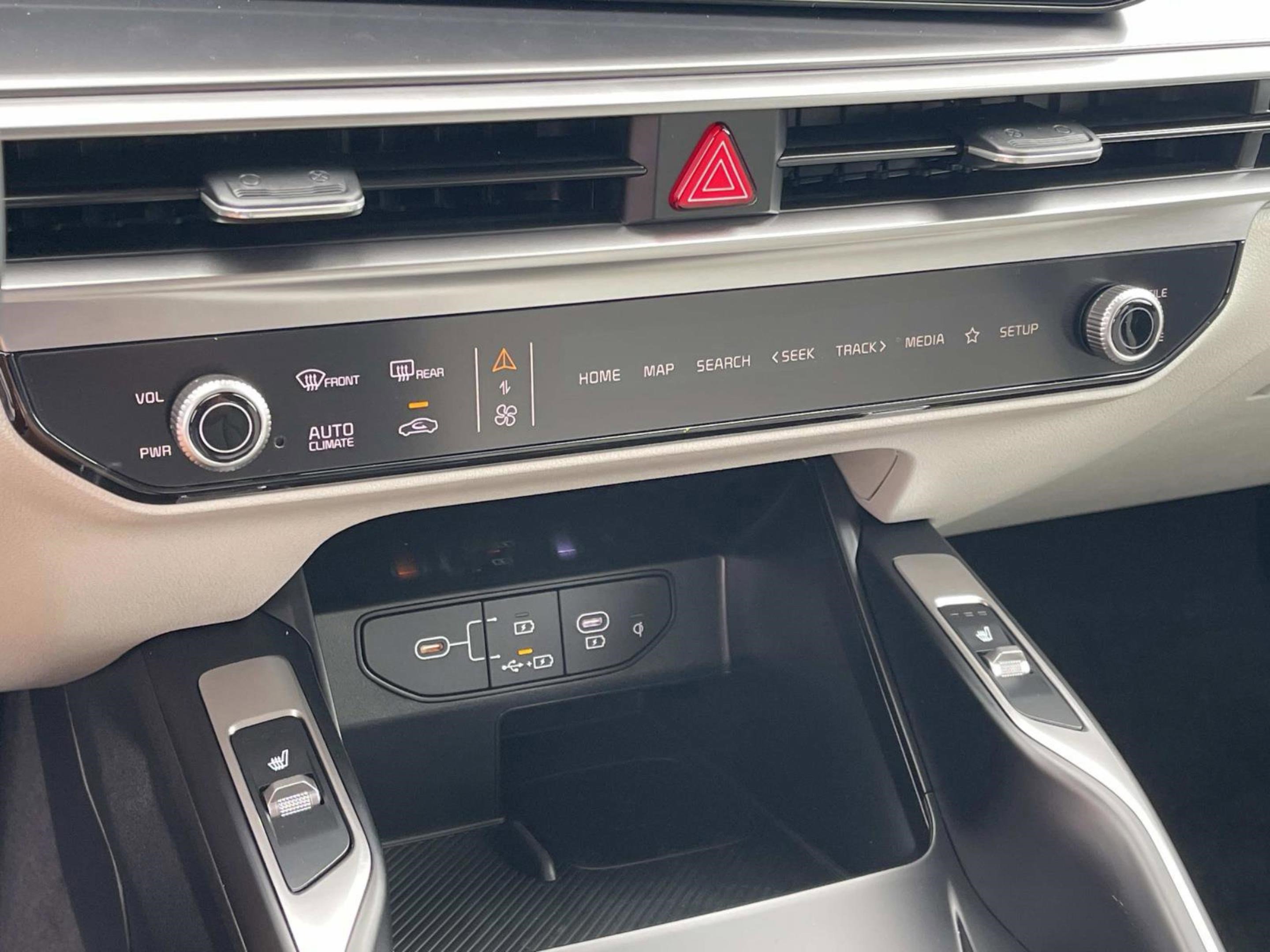 New 2026 Kia Sorento S image 25