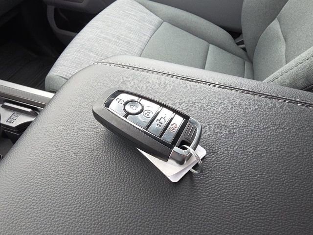 New 2026 Ford F350 XLT w/ XLT Premium Package image 30