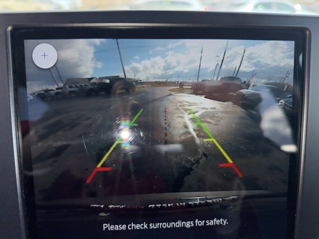 Used 2021 Ford Edge SE image 17