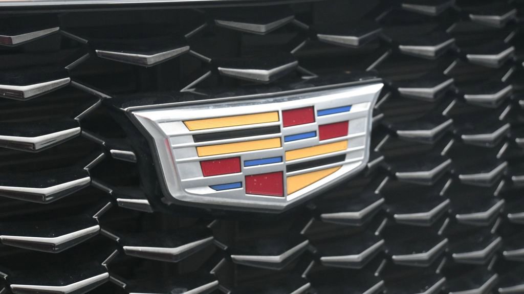 Used 2023 Cadillac XT4 Sport FWD image 18