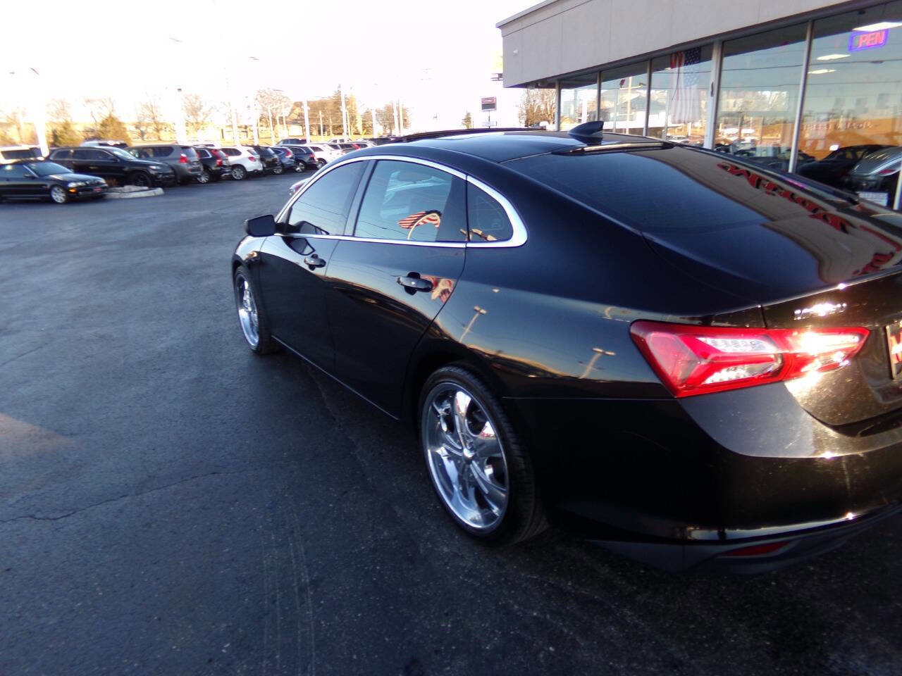 Used 2021 Chevrolet Malibu LT image 33