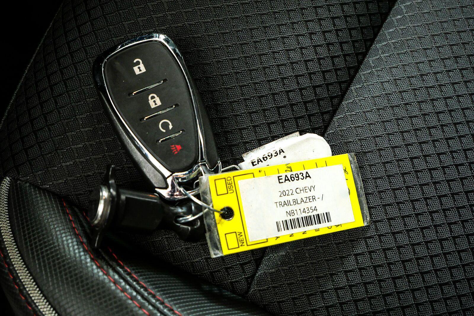 Used 2022 Chevrolet TrailBlazer RS FWD image 36