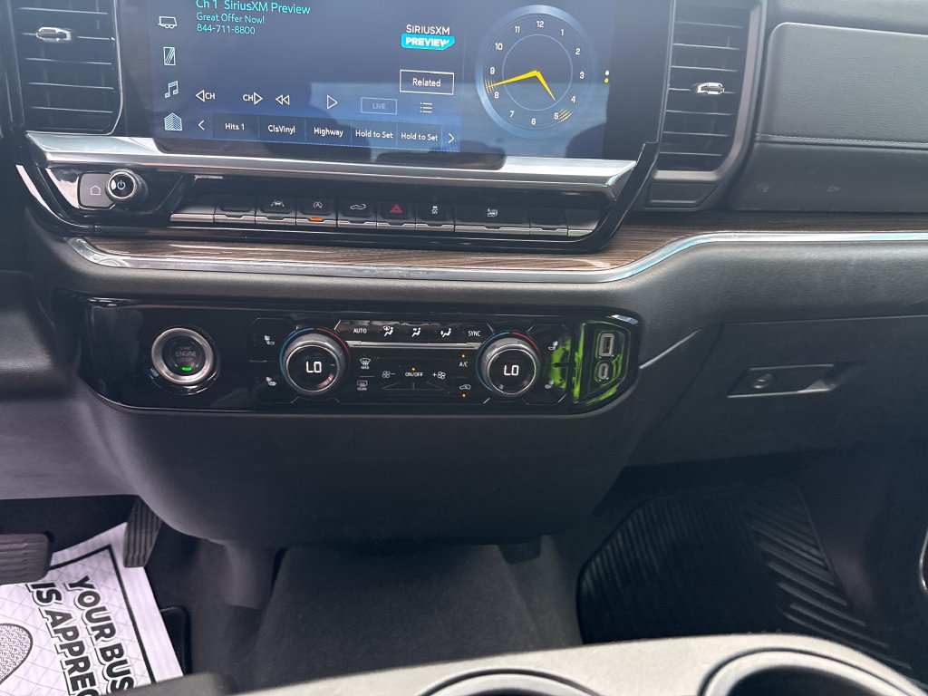 Used 2024 Chevrolet Silverado 1500 LT AWD/4WD image 22