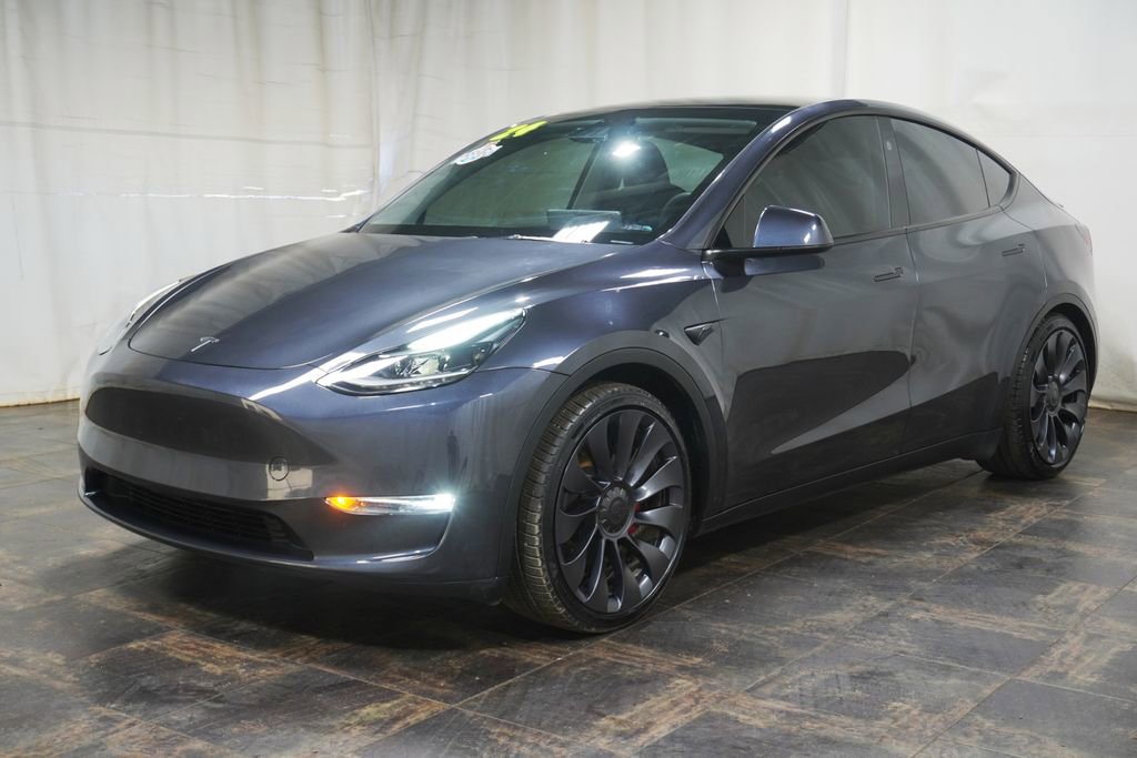 Used 2024 Tesla Model Y Performance image 2