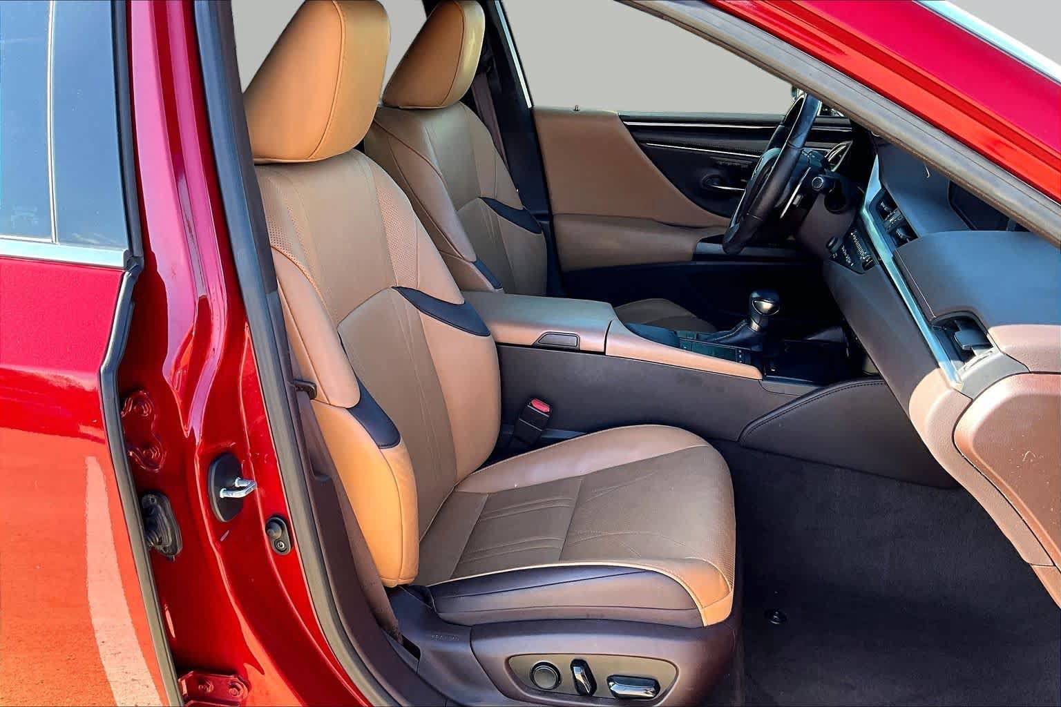 Used 2020 Lexus ES 350 w/ Accessory Package 2 FWD image 9