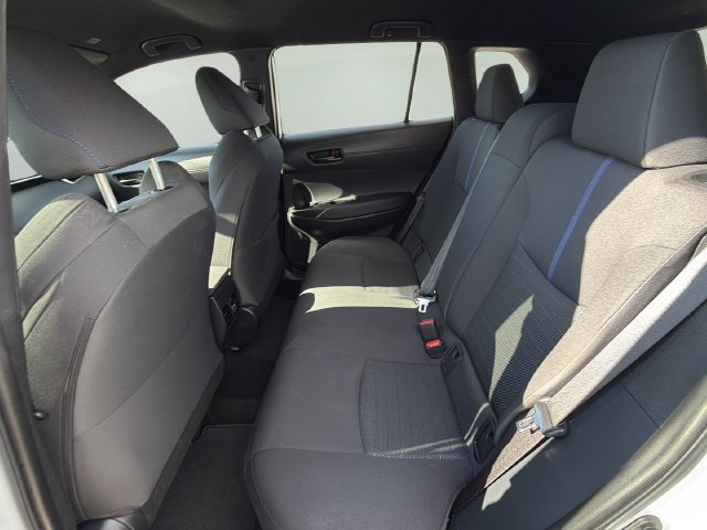 Used 2023 Toyota Corolla Cross AWD Hybrid image 17
