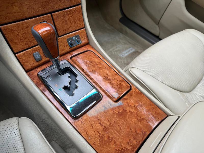 Used 2005 Lexus LS 430 RWD image 31