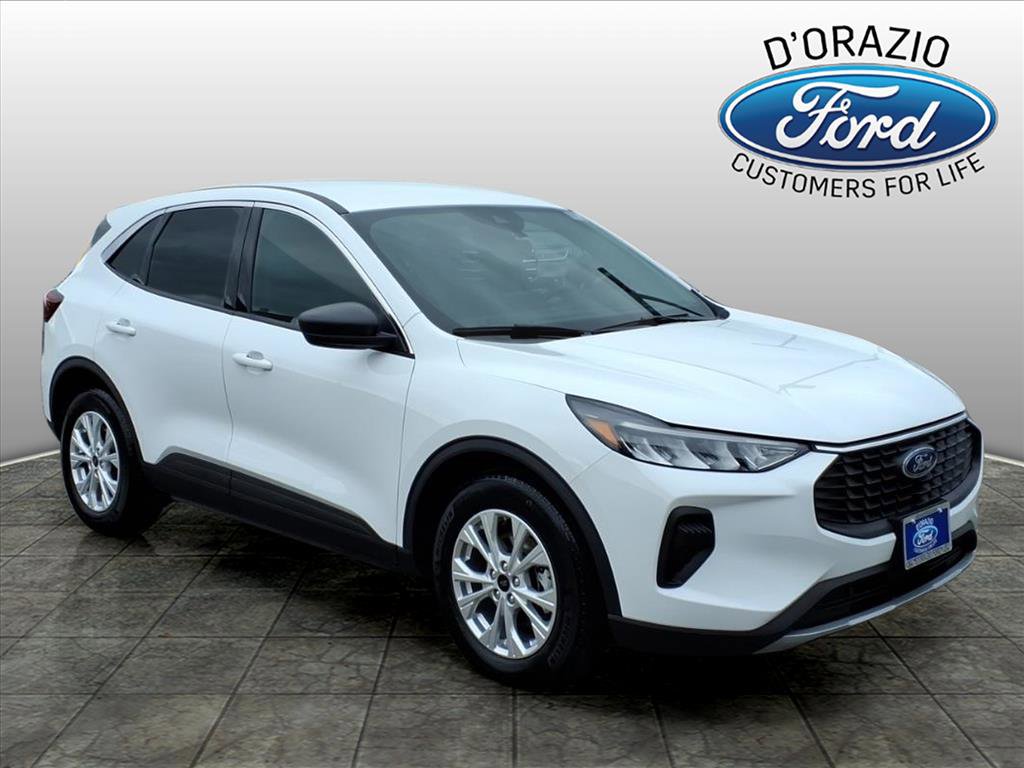 Used 2023 Ford Escape Active image 1