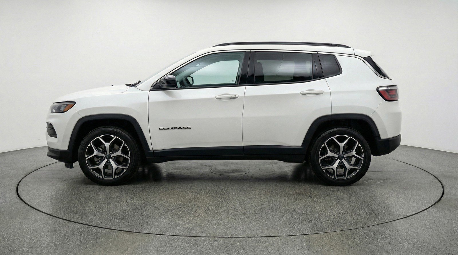 Used 2025 Jeep Compass Limited image 5
