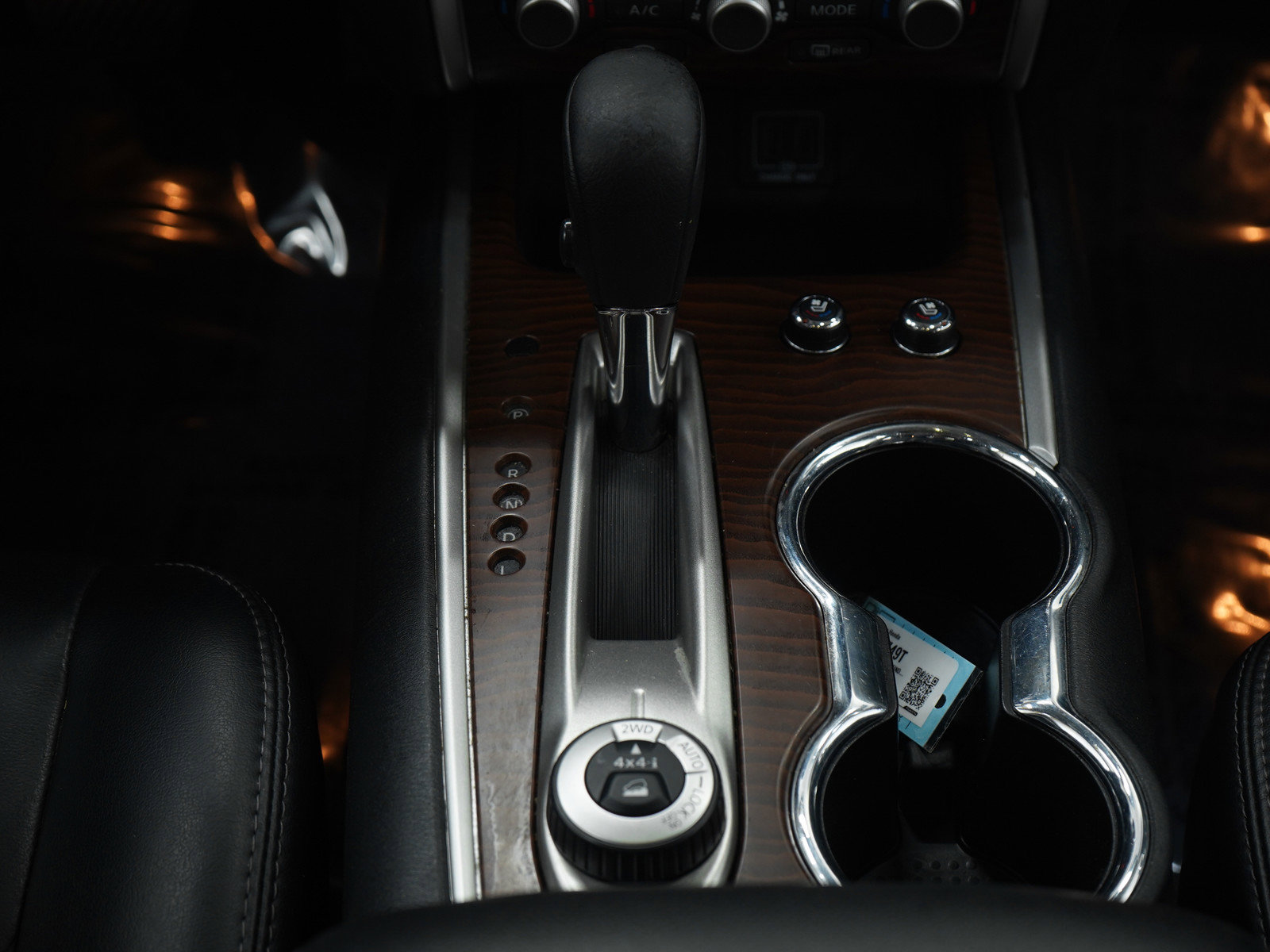 Used 2018 Nissan Pathfinder Platinum image 18