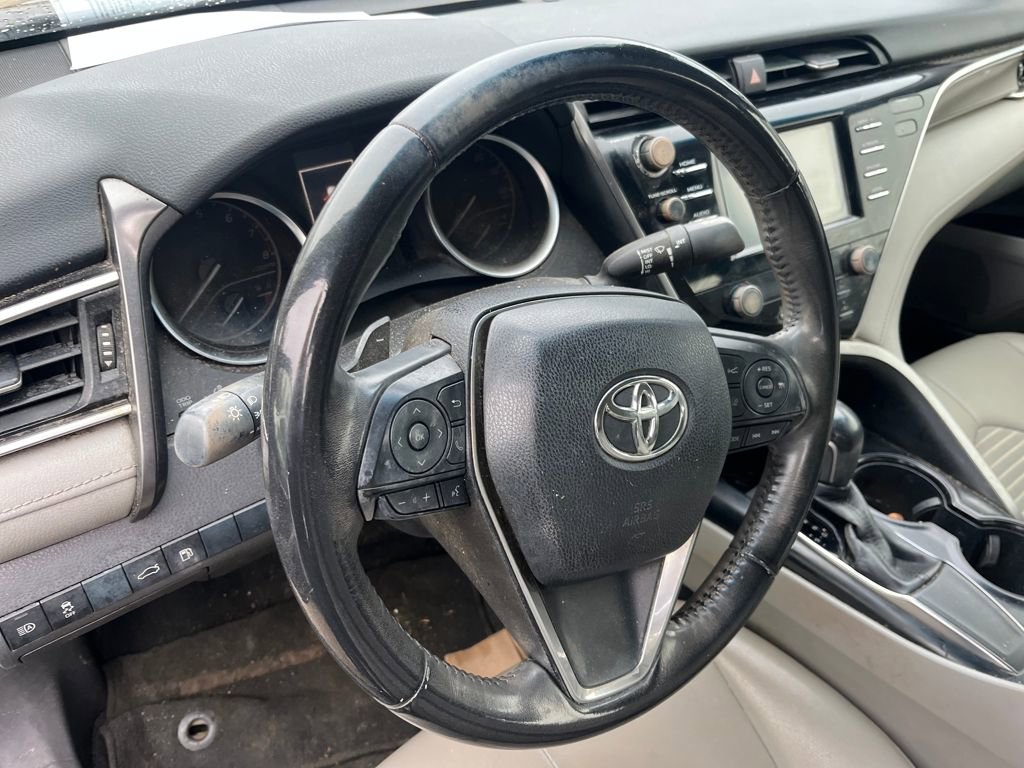 Used 2018 Toyota Camry SE w/ Convenience Package image 6