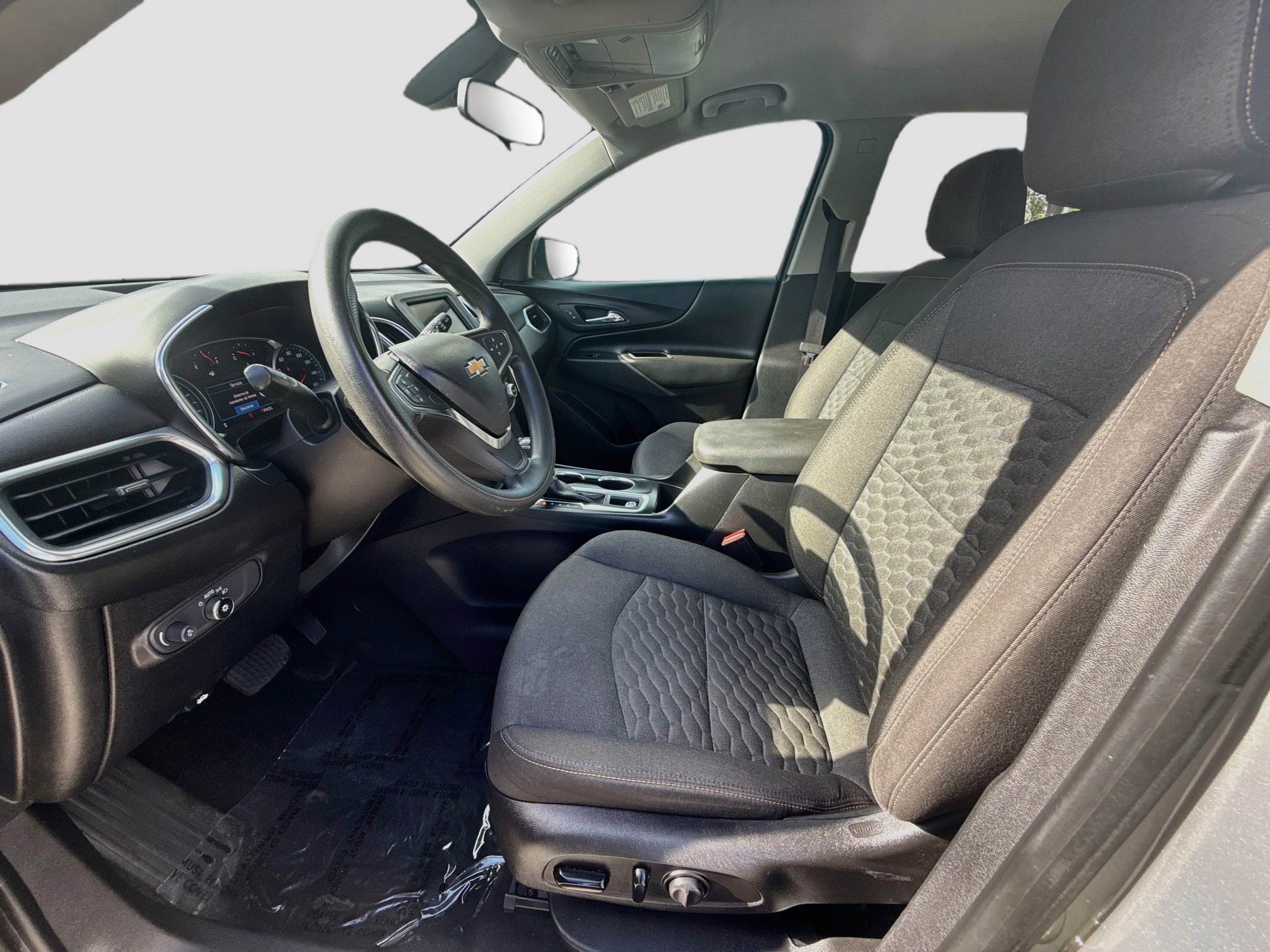 Used 2019 Chevrolet Equinox LT FWD image 16