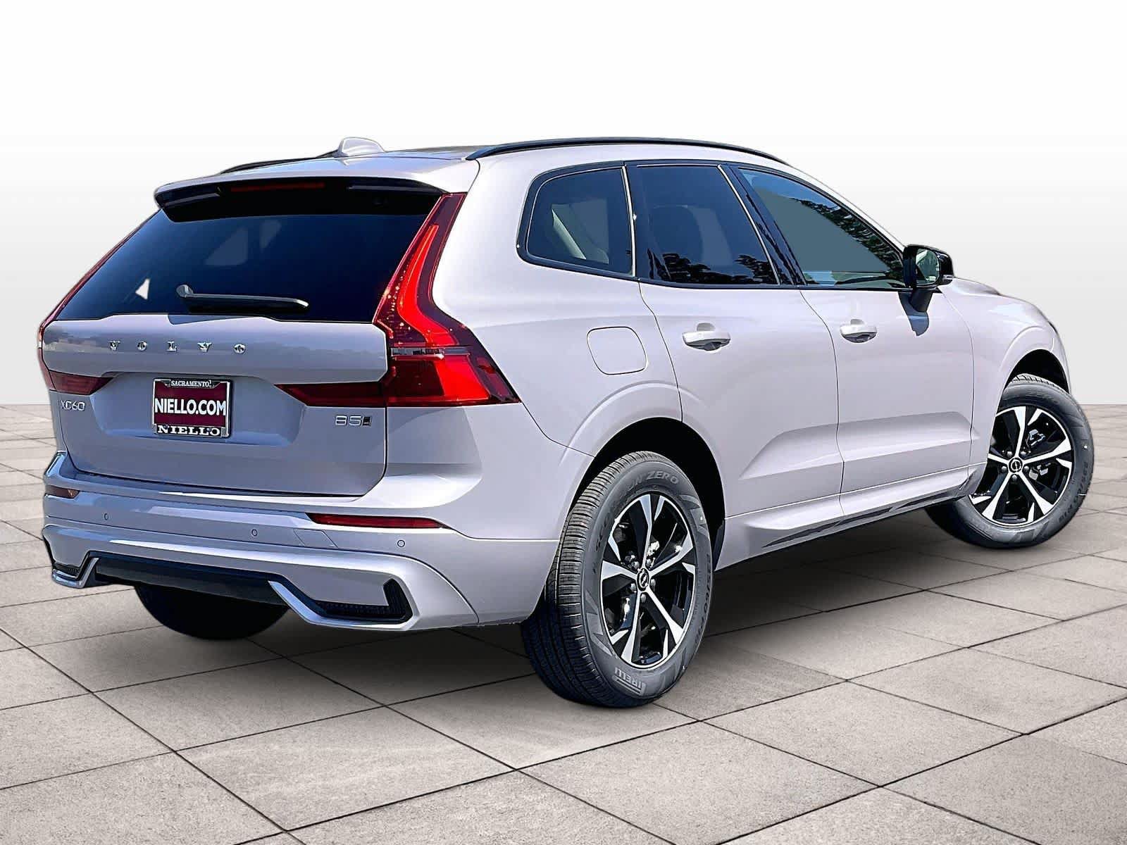 New 2026 Volvo XC60 B5 Core AWD/4WD image 4