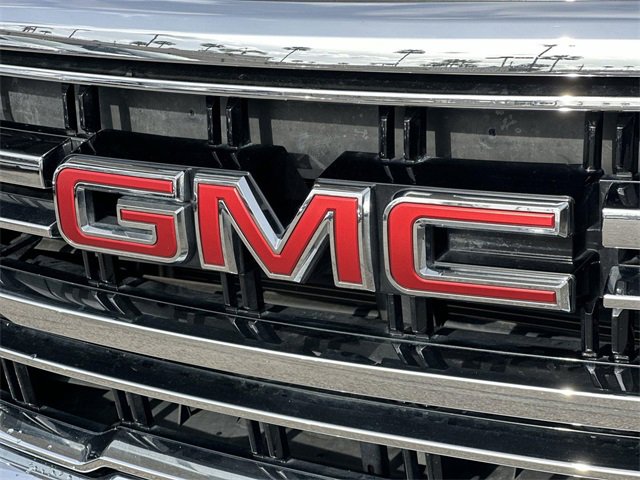 Used 2023 GMC Yukon SLT image 30