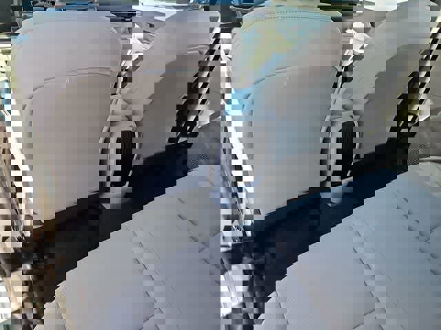 Certified 2025 Hyundai Kona SE image 17