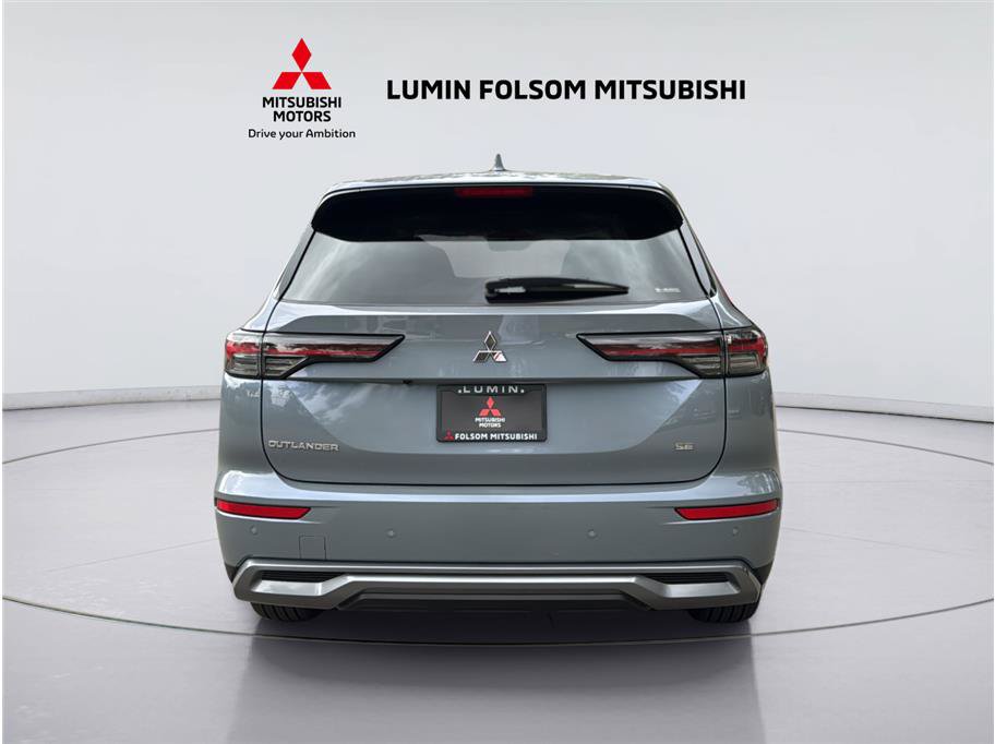 New 2026 Mitsubishi Outlander SE AWD/4WD image 4