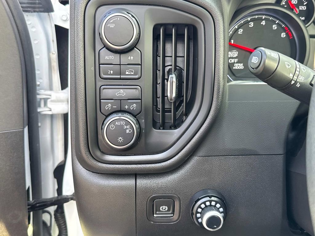 Used 2024 Chevrolet Silverado 1500 W/T image 20