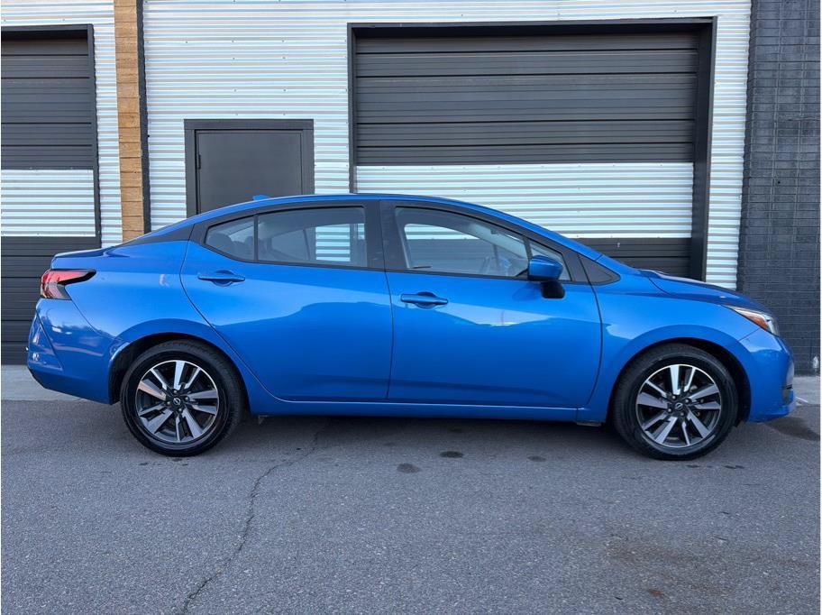 Used 2024 Nissan Versa SV FWD image 10