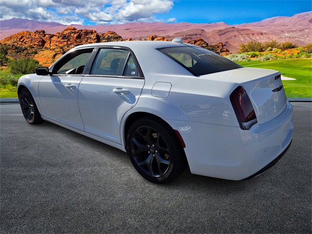 Used 2021 Chrysler 300 S image 6