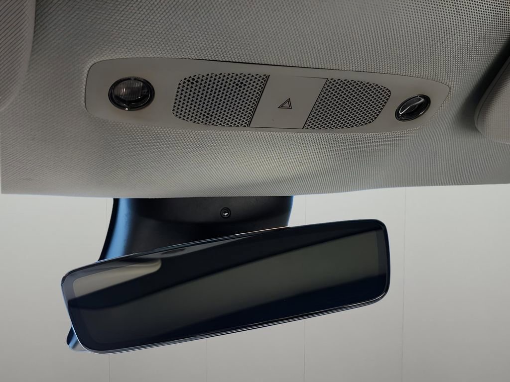 Used 2022 Tesla Model 3 Standard Range image 25