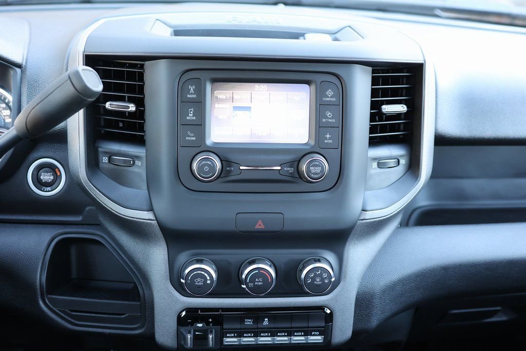 New 2024 RAM 5500 Tradesman image 34