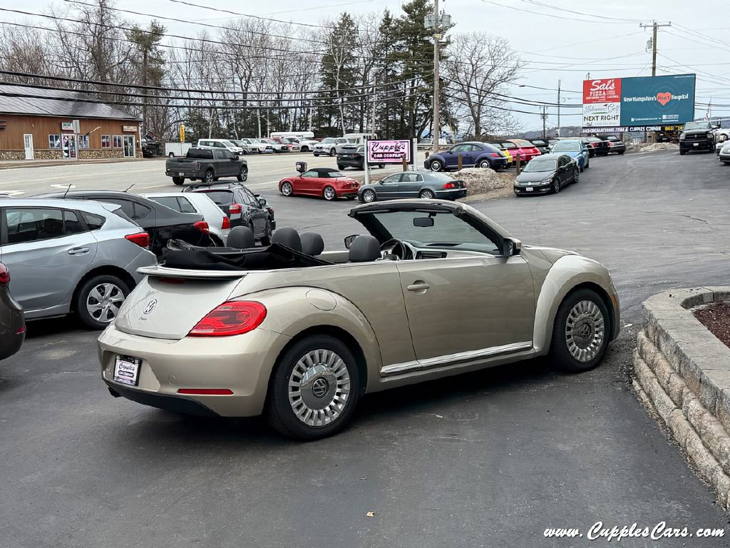 Used 2015 Volkswagen Beetle 1.8T FWD image 3
