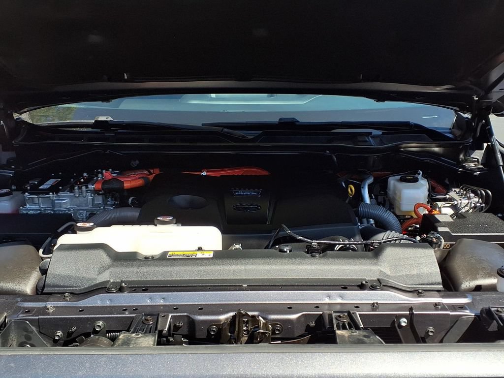 Certified 2025 Toyota Tundra Limited AWD/4WD image 3