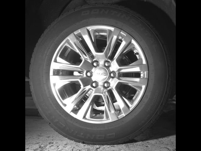 Used 2025 GMC Yukon Denali AWD/4WD image 10