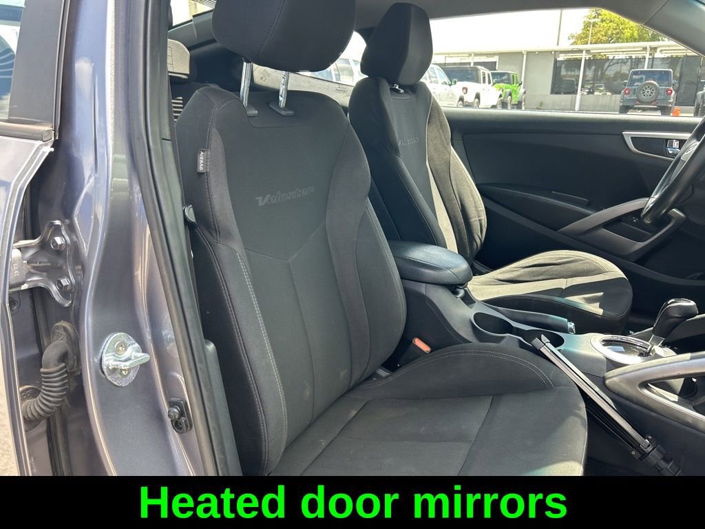 Used 2017 Hyundai Veloster image 22