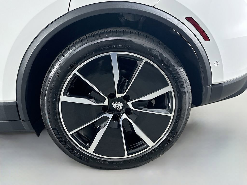 Certified 2024 Porsche Macan 4 Electric image 32
