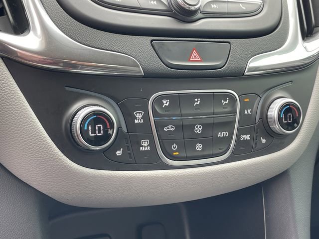 Used 2018 Chevrolet Equinox LT image 19