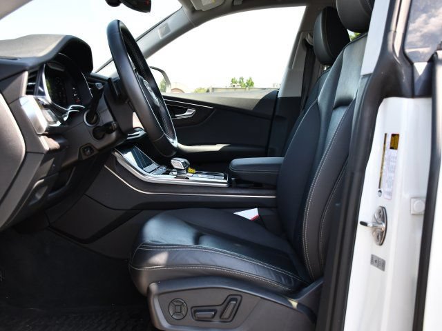 Used 2022 Audi Q8 Premium Plus w/ Premium Plus Package AWD/4WD image 16
