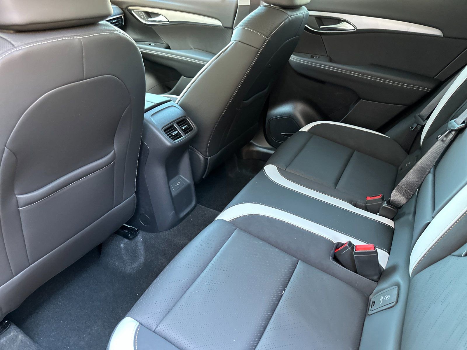 New 2026 Buick Envision Sport Touring image 12