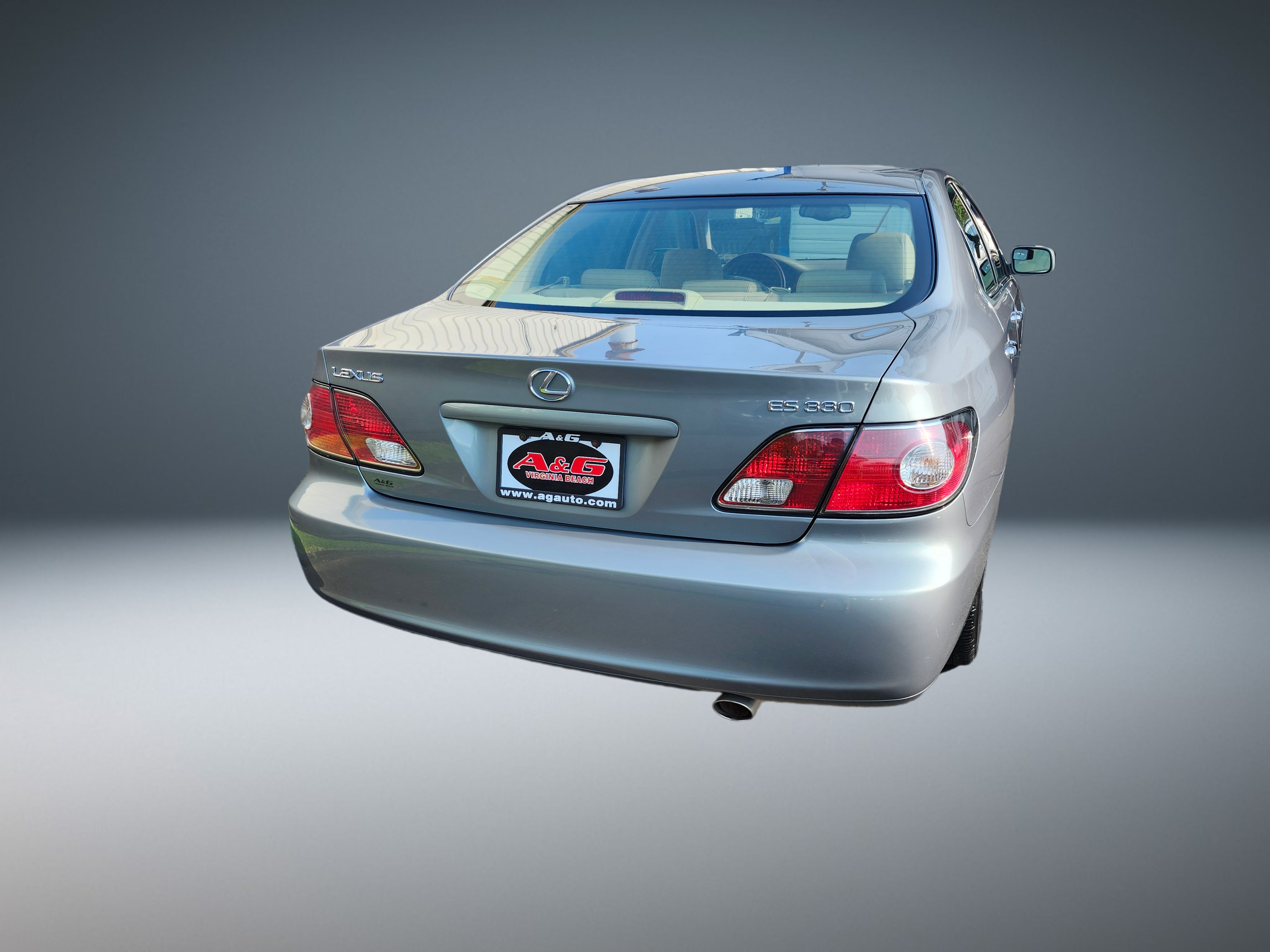 Used 2004 Lexus ES 330 w/ Premium Pkg FWD image 3