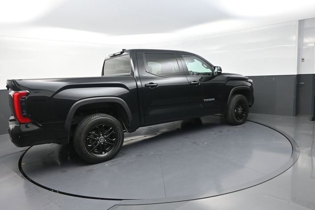Used 2022 Toyota Tundra SR5 w/ Advanced Technology Package AWD/4WD image 16