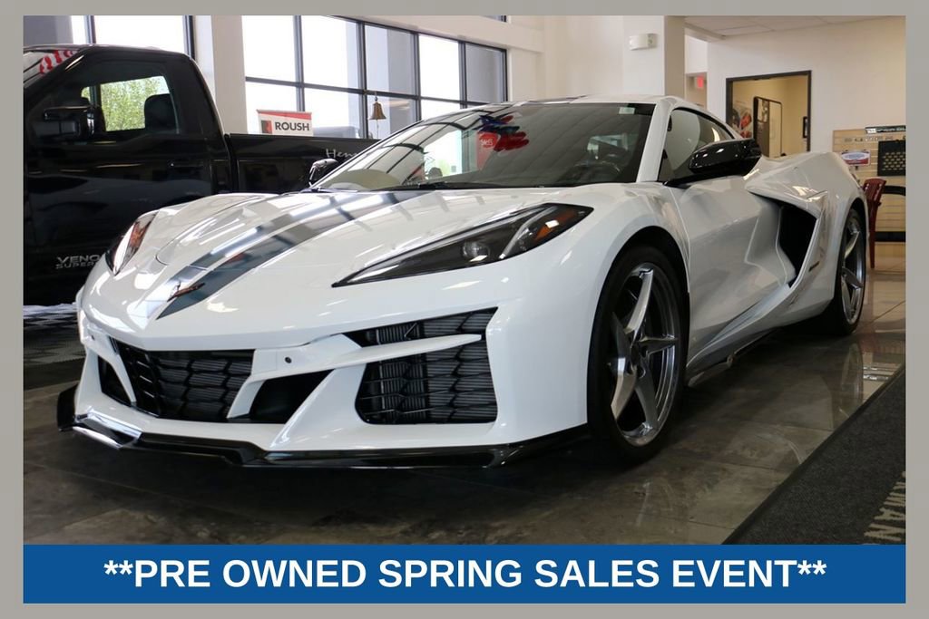 Used 2025 Chevrolet Corvette E-Ray w/ Stealth Interior Trim Package image 1