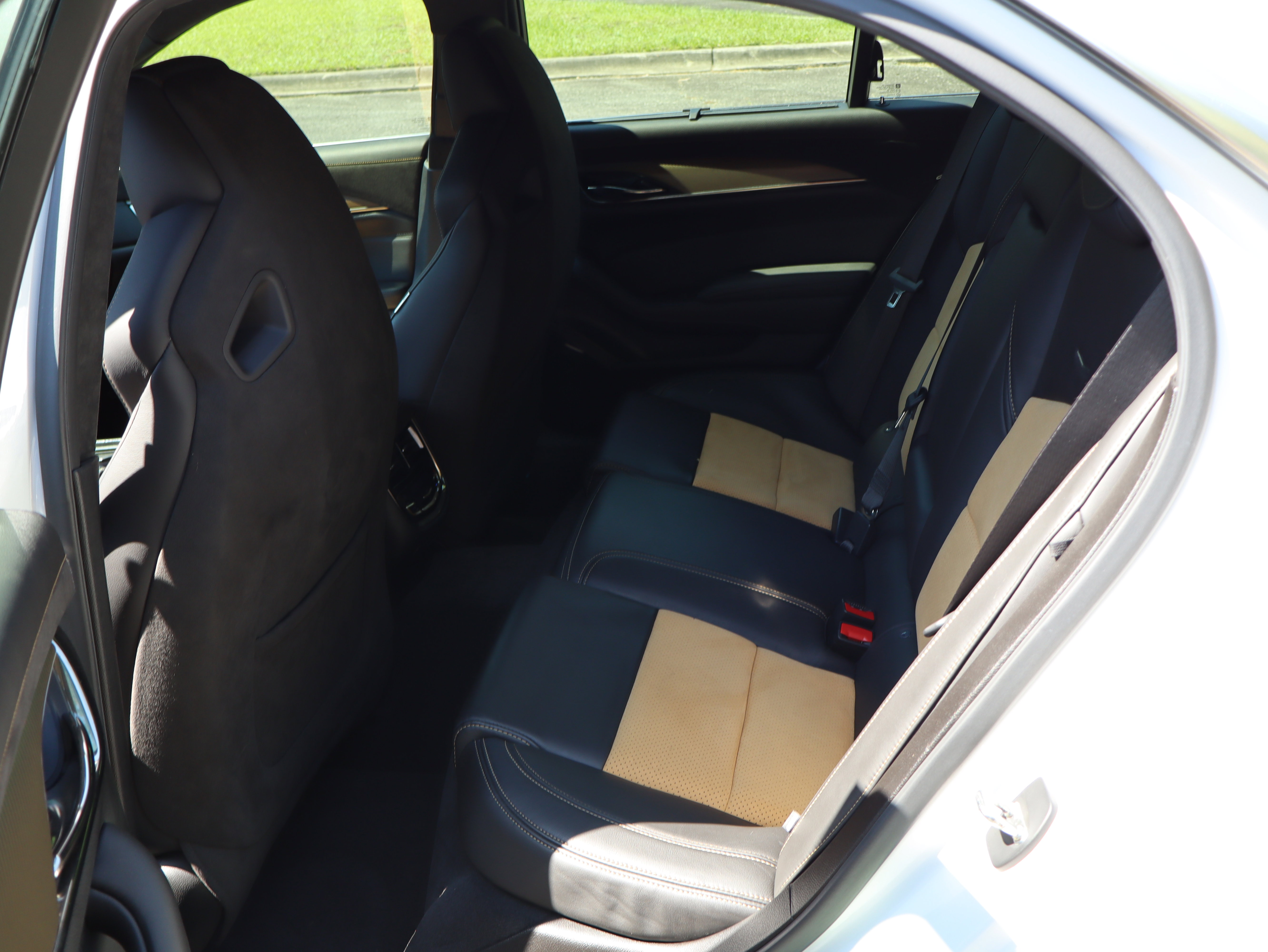 Used 2016 Cadillac CTS V w/ Carbon Fiber Package RWD image 40