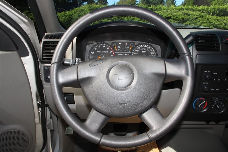Used 2005 Chevrolet Colorado 2WD Regular Cab image 17