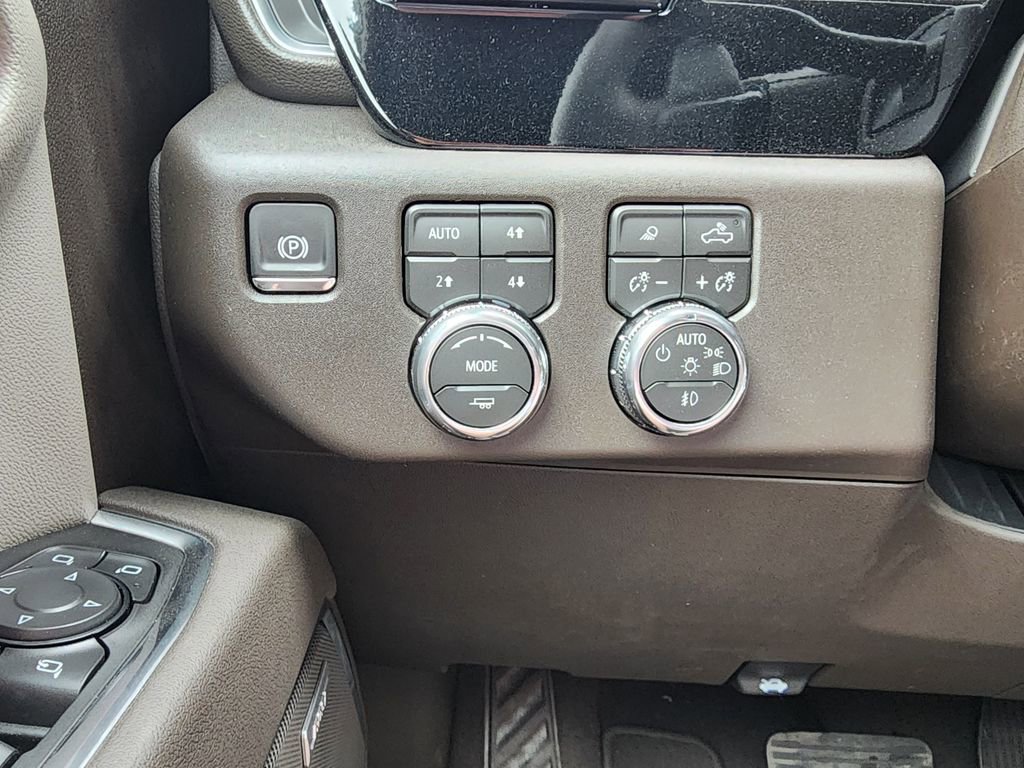 New 2026 GMC Sierra 1500 SLT image 19