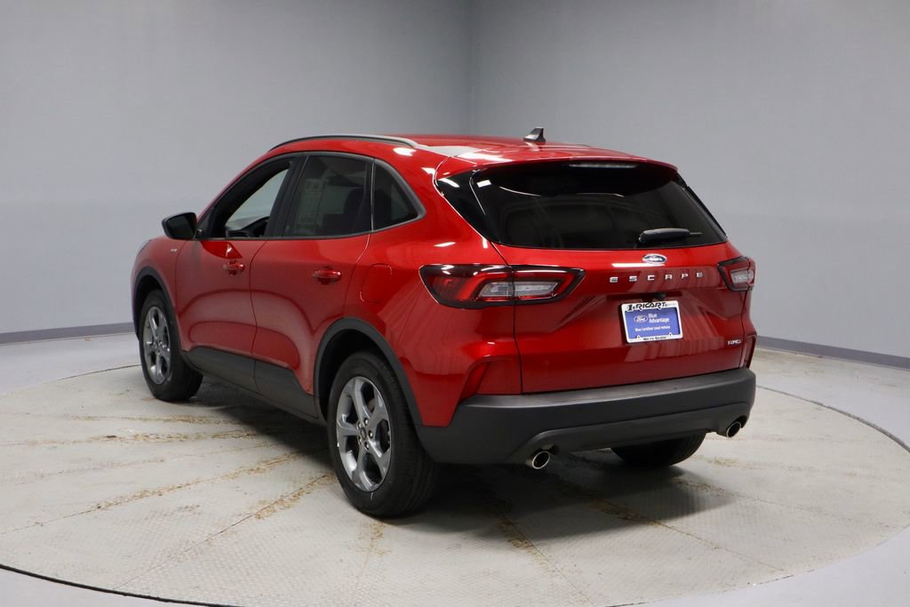 Used 2025 Ford Escape ST-Line AWD/4WD image 8