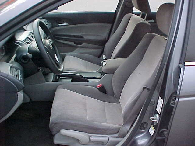 Used 2010 Honda Accord LX image 18