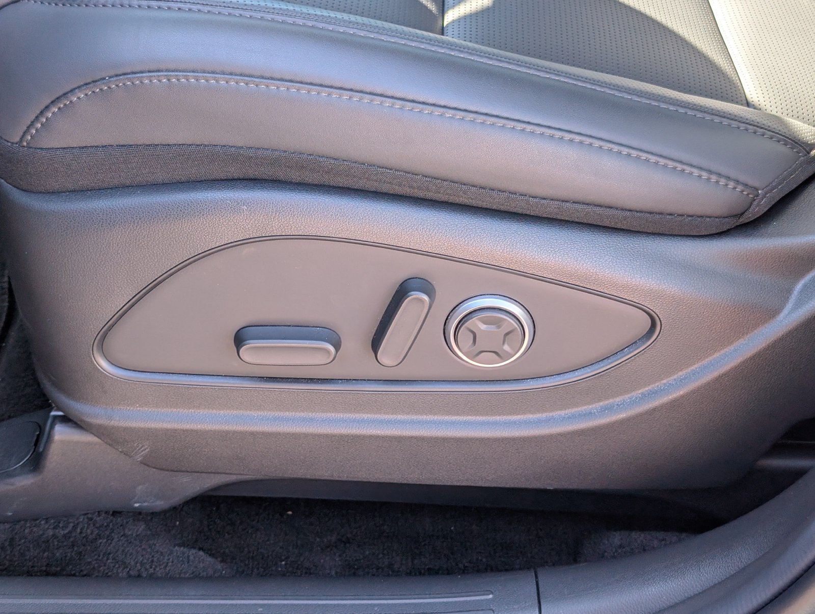 Used 2026 Hyundai Palisade SEL FWD image 16