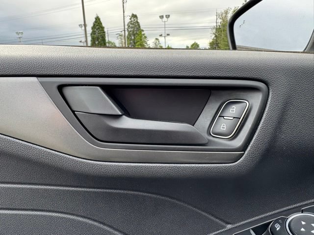 Used 2025 Ford Escape Active AWD/4WD image 46
