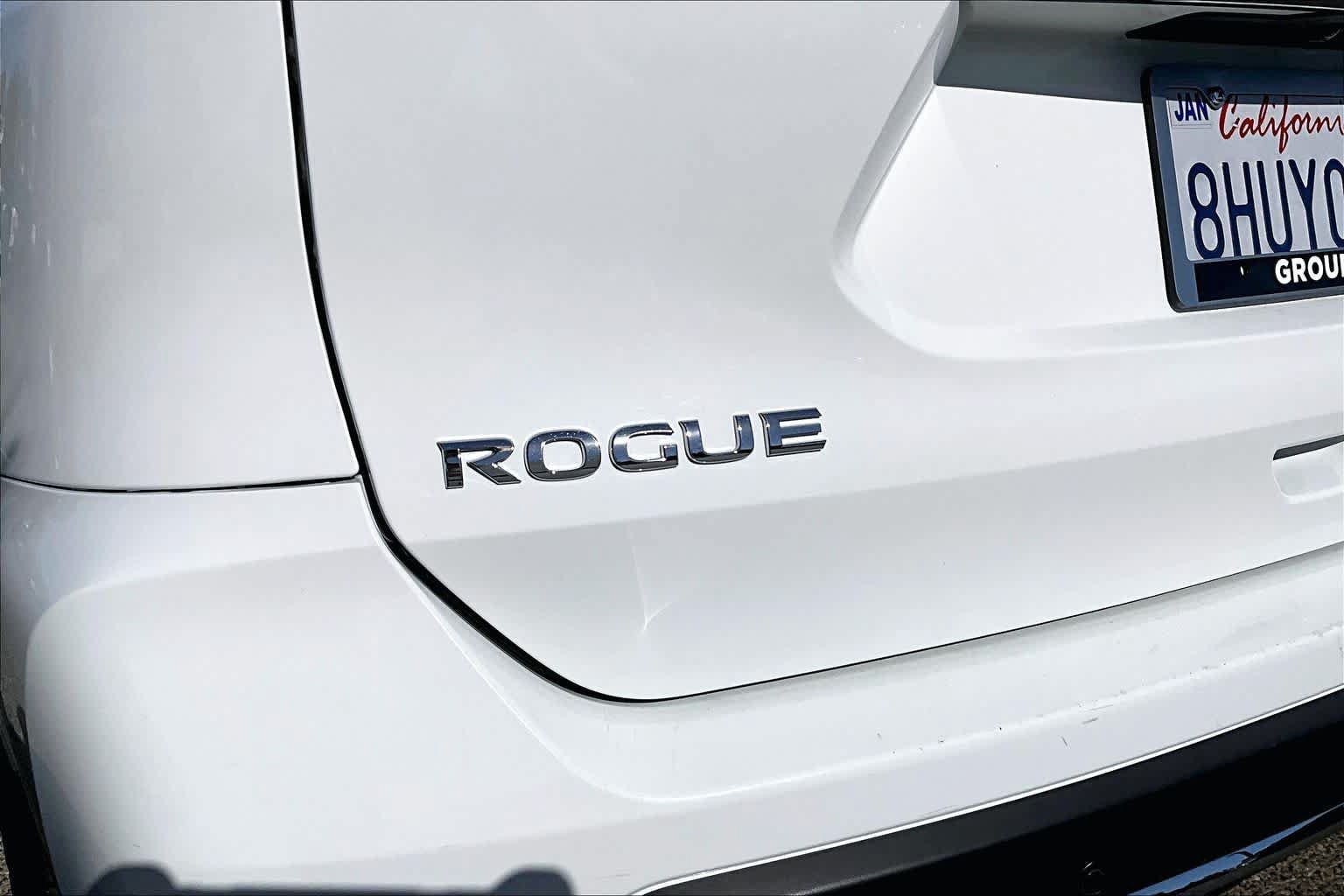 Used 2019 Nissan Rogue SV FWD image 9