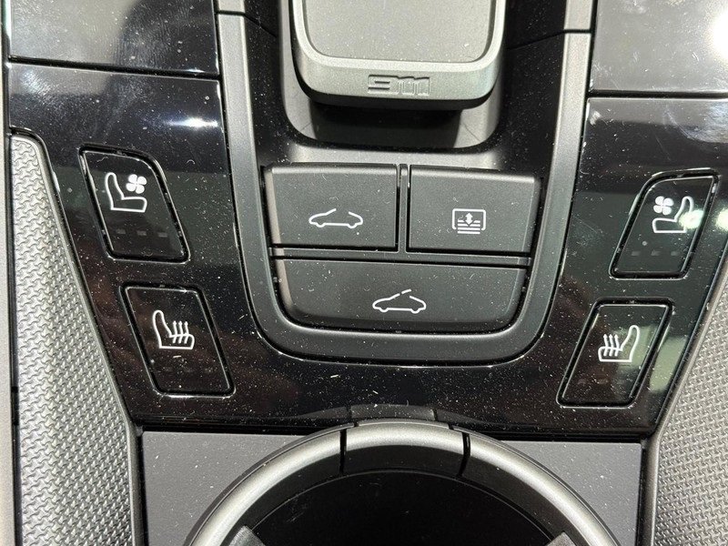 Certified 2024 Porsche 911 Carrera 4S image 24