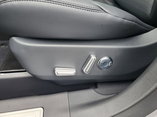 New 2026 Lincoln Nautilus Reserve w/ Jet Appearance Package image 15