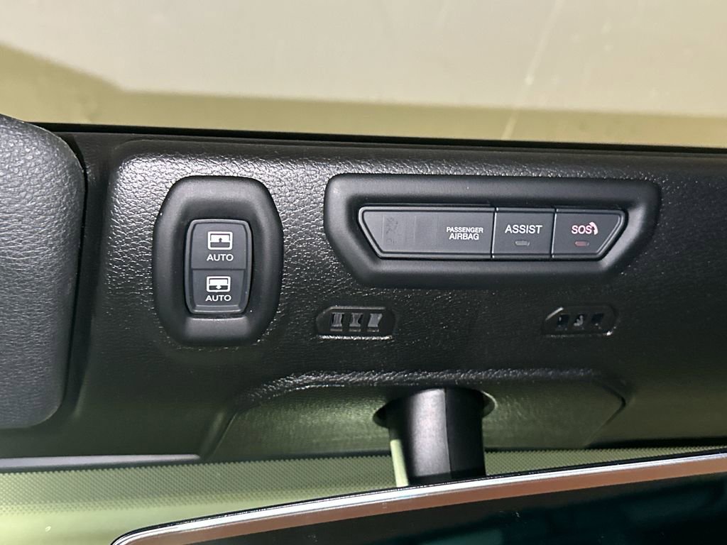 Used 2022 Jeep Wrangler Unlimited Sahara w/ Cold Weather Group image 31